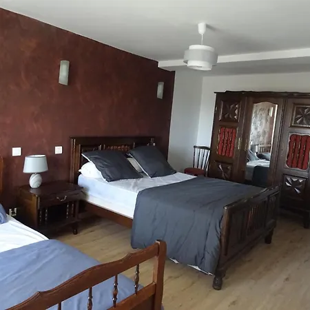 A Pres Du De Villefranche De Panat * Broquies