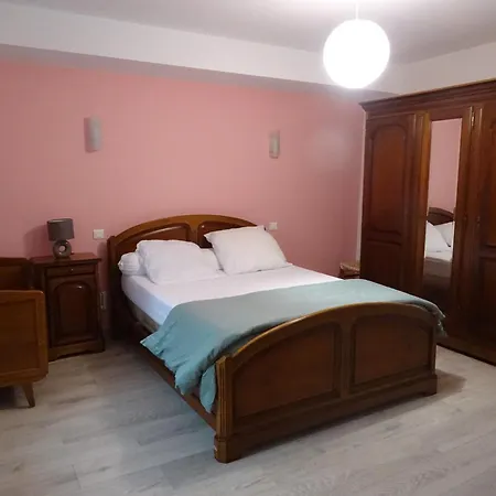 A Pres Du De Villefranche De Panat * Broquies