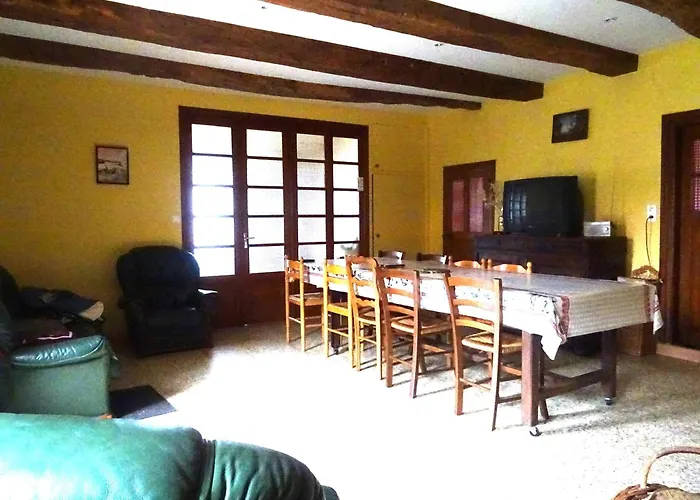 A Pres Du De Villefranche De Panat Broquies