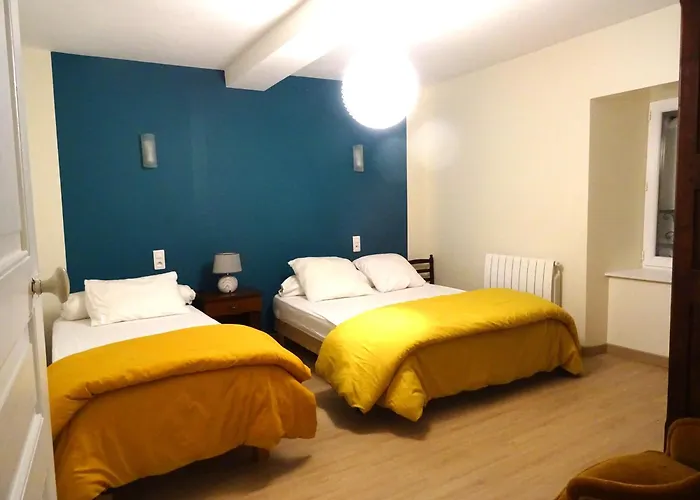 A Pres Du De Villefranche De Panat Holiday home Broquies