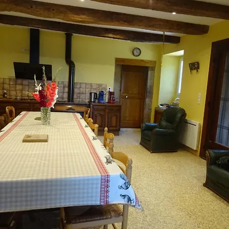 Dom wakacyjny A Pres Du De Villefranche De Panat Broquies