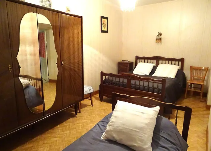 A Pres Du De Villefranche De Panat Broquies