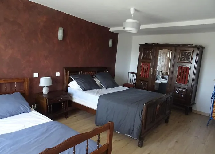 A Pres Du De Villefranche De Panat * Broquies